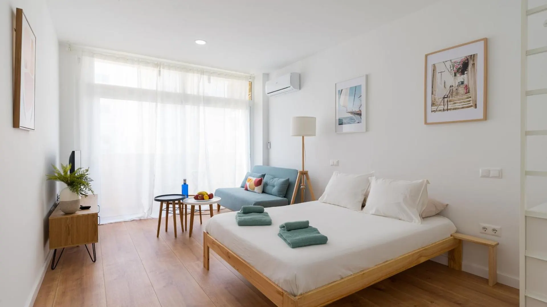 Estudio Sol En Las Canteras Las Palmas de Gran Canaria 0*,  Spain